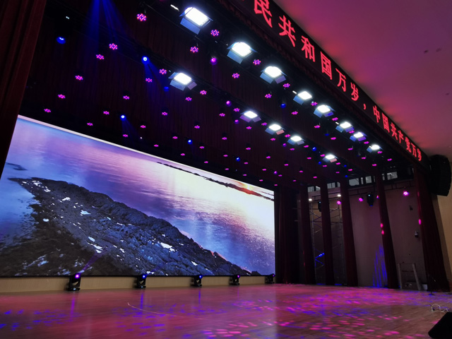 舞臺機械是什么？成都鷹皇科技帶您零距離一覽舞臺機械施工現(xiàn)場