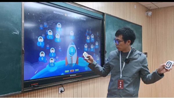 校園錄播系統(tǒng)如何搭建？(二) 學生互動模塊應用篇 【成都鷹皇燈光音響視頻分享】